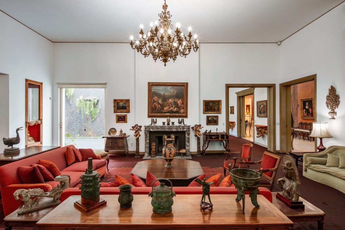 Salão principal da Casa Museu Ema Klabin. Foto Nelson Kon Arquivo da Casa Museu Ema Klabin.