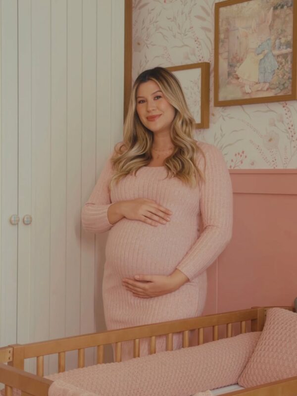 Quarto de Elisa: Nina Secrets aposta no estilo Cottagecore com rosa e verde