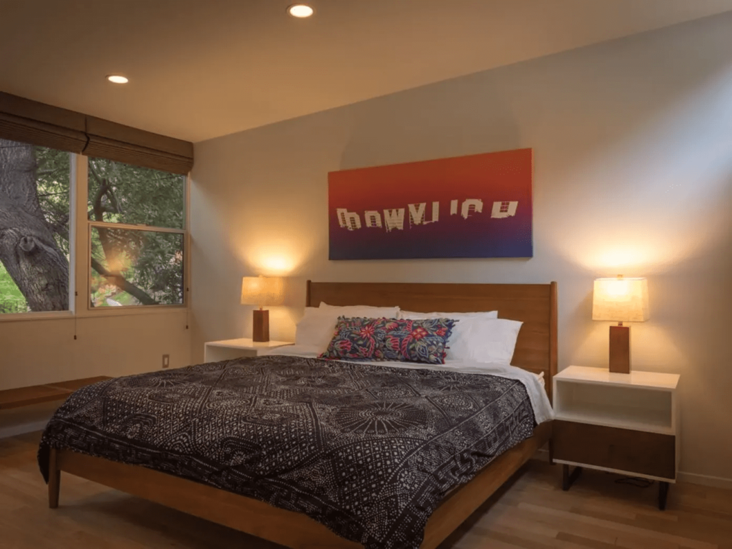 Bangalô de Cher em Los Angeles: uma viagem ao luxo boêmio-retrô