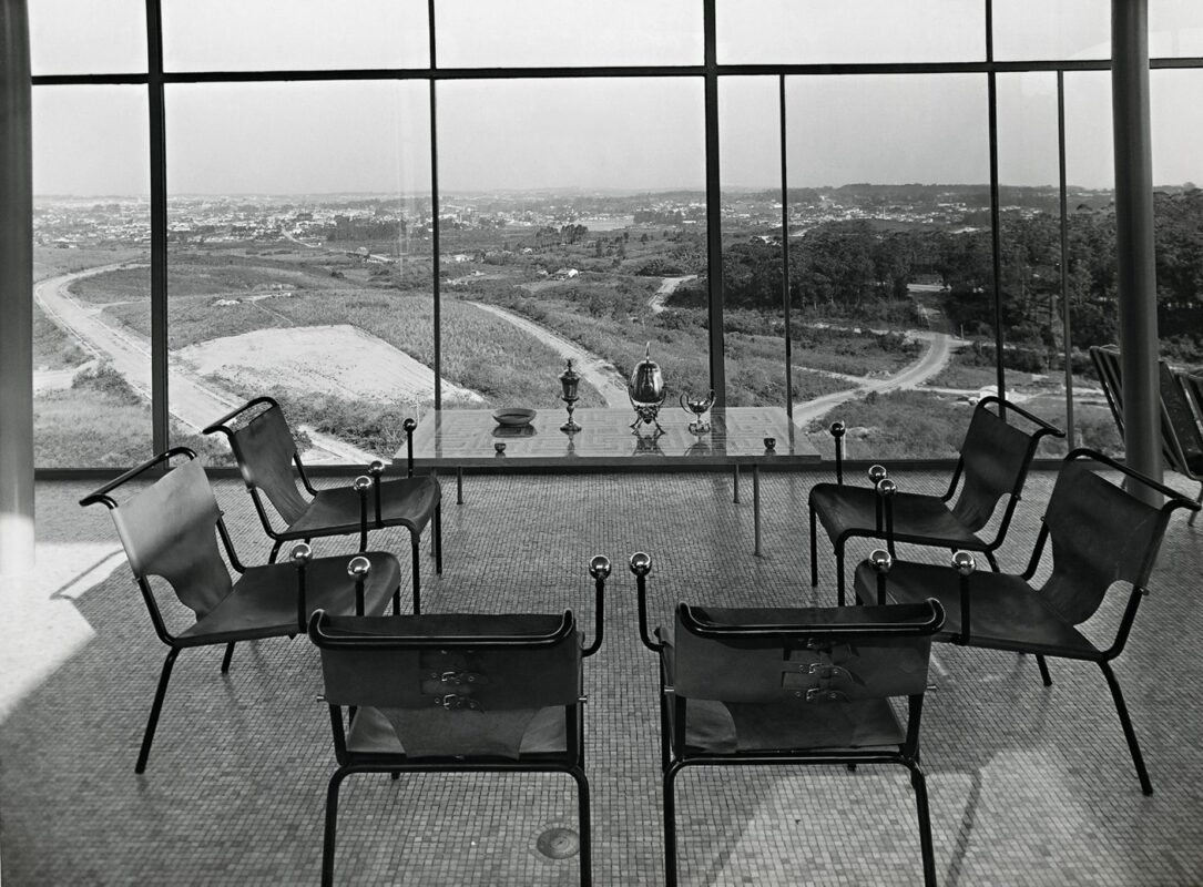 Casa de Vidro: a transparência de Lina Bo Bardi 