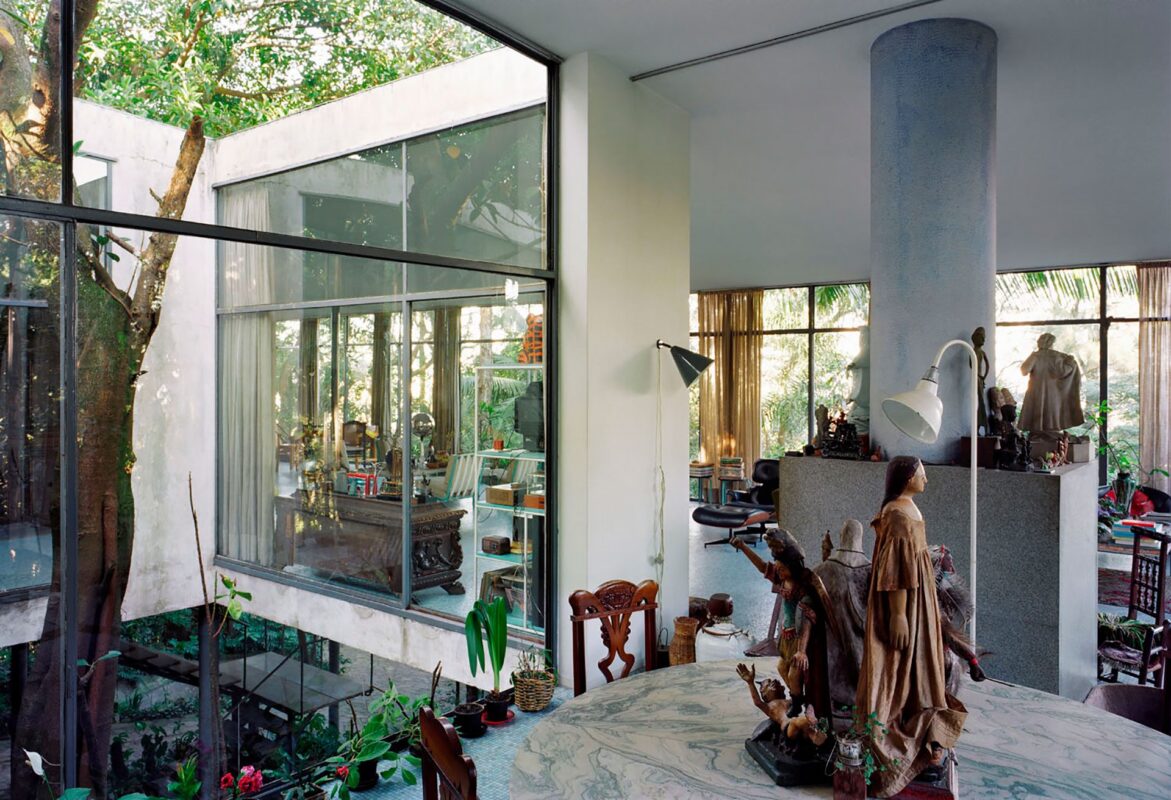 Casa de Vidro: a transparência de Lina Bo Bardi 