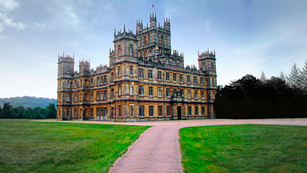 Highclere Castle: Viva o dia de Lady Grantham no cenário de Downton Abbey