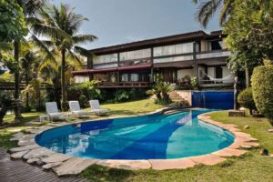 Mansão icônica da novela 'Laços de Família' está disponível para aluguel; saiba valor