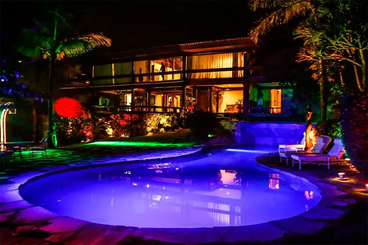 Mansão icônica da novela 'Laços de Família' está disponível para aluguel; saiba valor