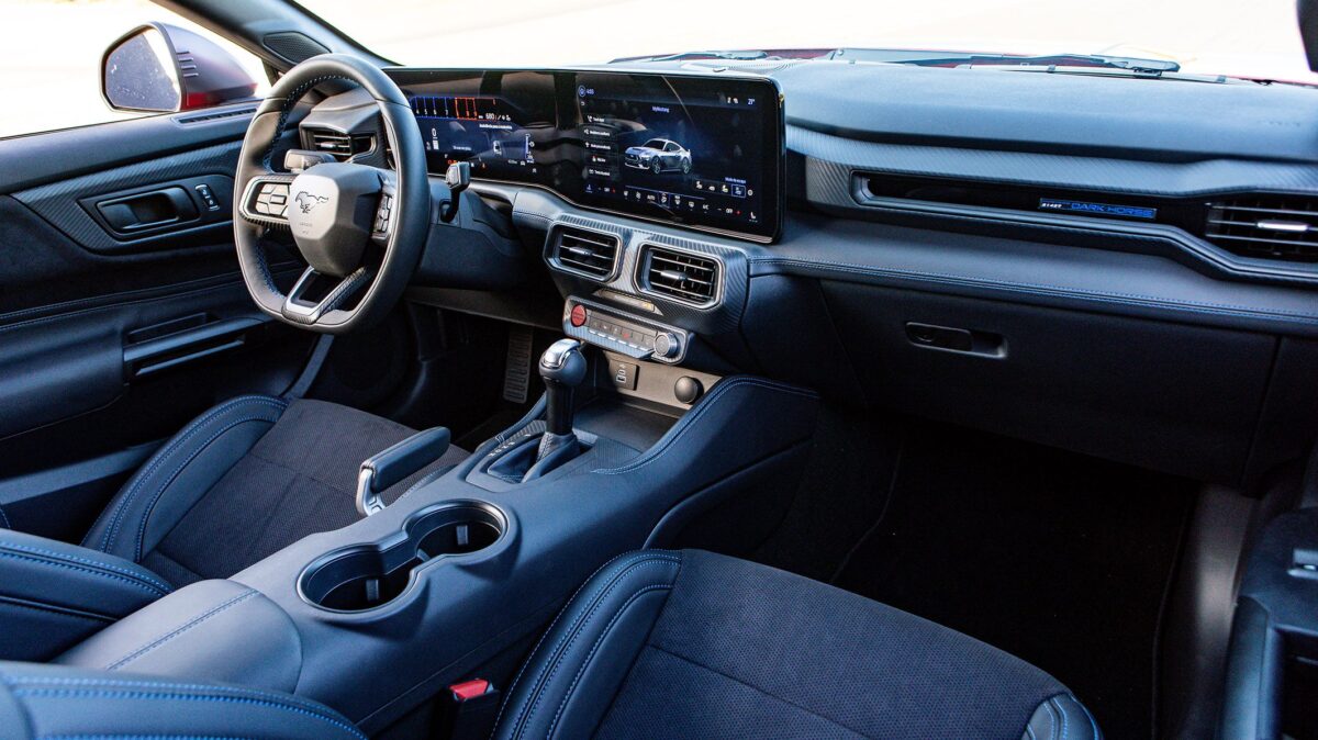 Ford Mustang Dark Horse chega ao Brasil com 507 cv e preço de R$ 649 Mil