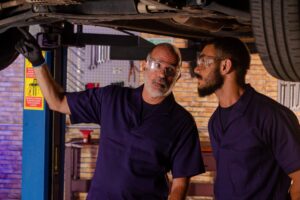 Ruídos na suspensão do carro: saiba o que causa o barulho e como resolver