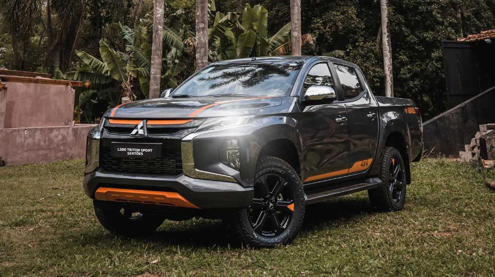 Nova Mitsubishi Triton deve ganhar versão híbrida como Corolla Cross Nova Mitsubishi Triton deve ganhar versão híbrida como Corolla Cross