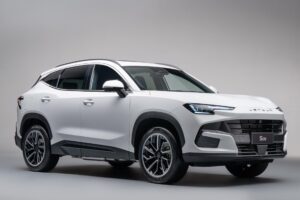 Jetour chega ao Brasil com SUVs híbridos a partir de R$ 199 mil