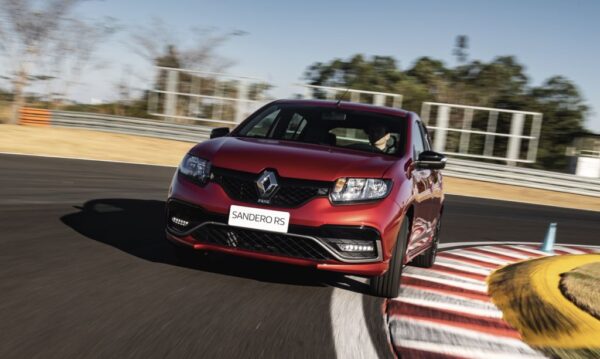 Carros esportivos usados até R$ 60 Mil: opções aceleradas no mercado