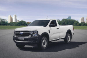 Ford lança Ranger cabine simples para redefinir padrão das picapes de trabalho
