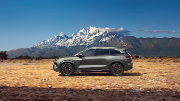 BYD Atto 8: lançamento do SUV híbrido de 7 lugares por R$ 399.990 no Brasil