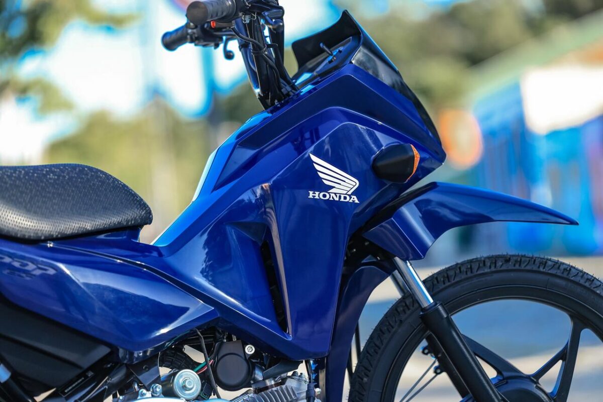 Honda Pop 110i ES 2027: A revolução do freio manual e rodas de liga-leve por R$ 10.588
