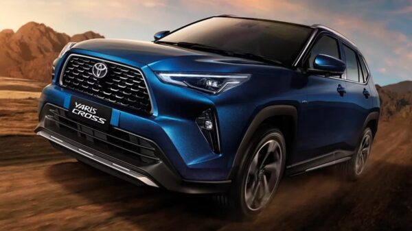 Toyota nacionaliza produção de baterias do Yaris Cross híbrido no Brasil