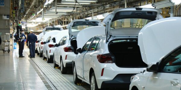 GM abre programa de estágio em todas as suas unidades