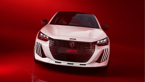 Peugeot e-208 GTi elétrico aposta em engenharia para disfarçar limitações da bateria