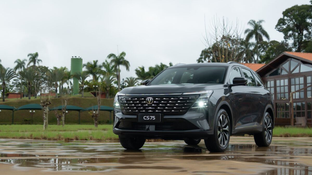 CAOA Changan lança o SUV CS75 no Brasil por R$ 199.990