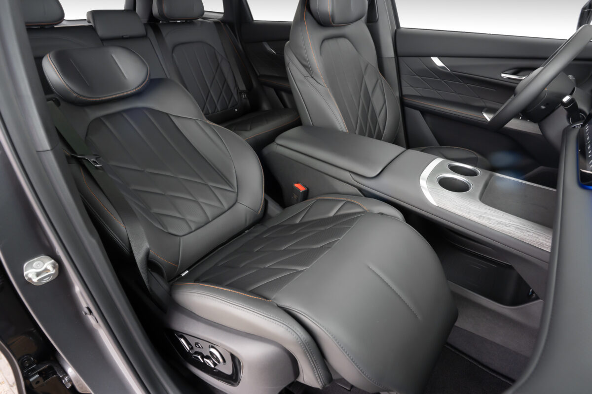 CAOA Changan lança o SUV CS75 no Brasil por R$ 199.990