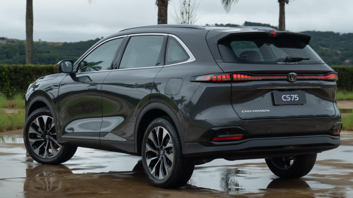 CAOA Changan lança o SUV CS75 no Brasil por R$ 199.990