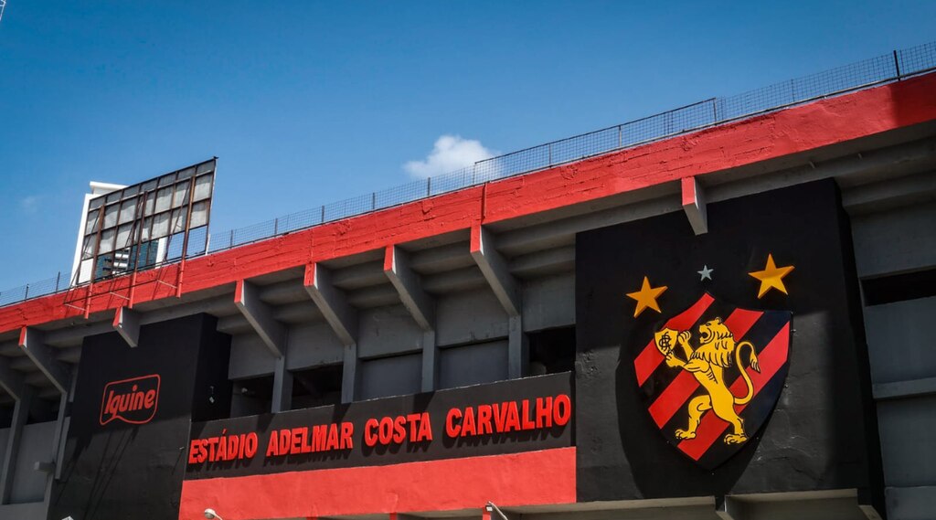 Fachada da Ilha do Retiro, estádio do Sport Recife