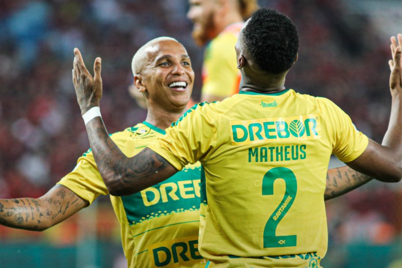 Matheus e Deyverson marcaram na vitória do Cuiabá por 3x0 contra o Flamengo (Foto: Cuiabá EC/Divulgação)