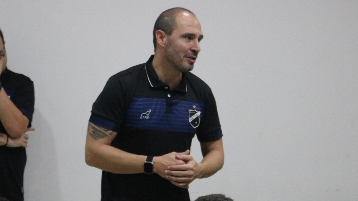 Allan Aal, treinador do ABC. Foto: Rennê Carvalho/ABC F.C.