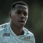 Defesa de Robinho terá 15 dias para argumentar contra homologação (Foto: Ivan Storti/Santos)