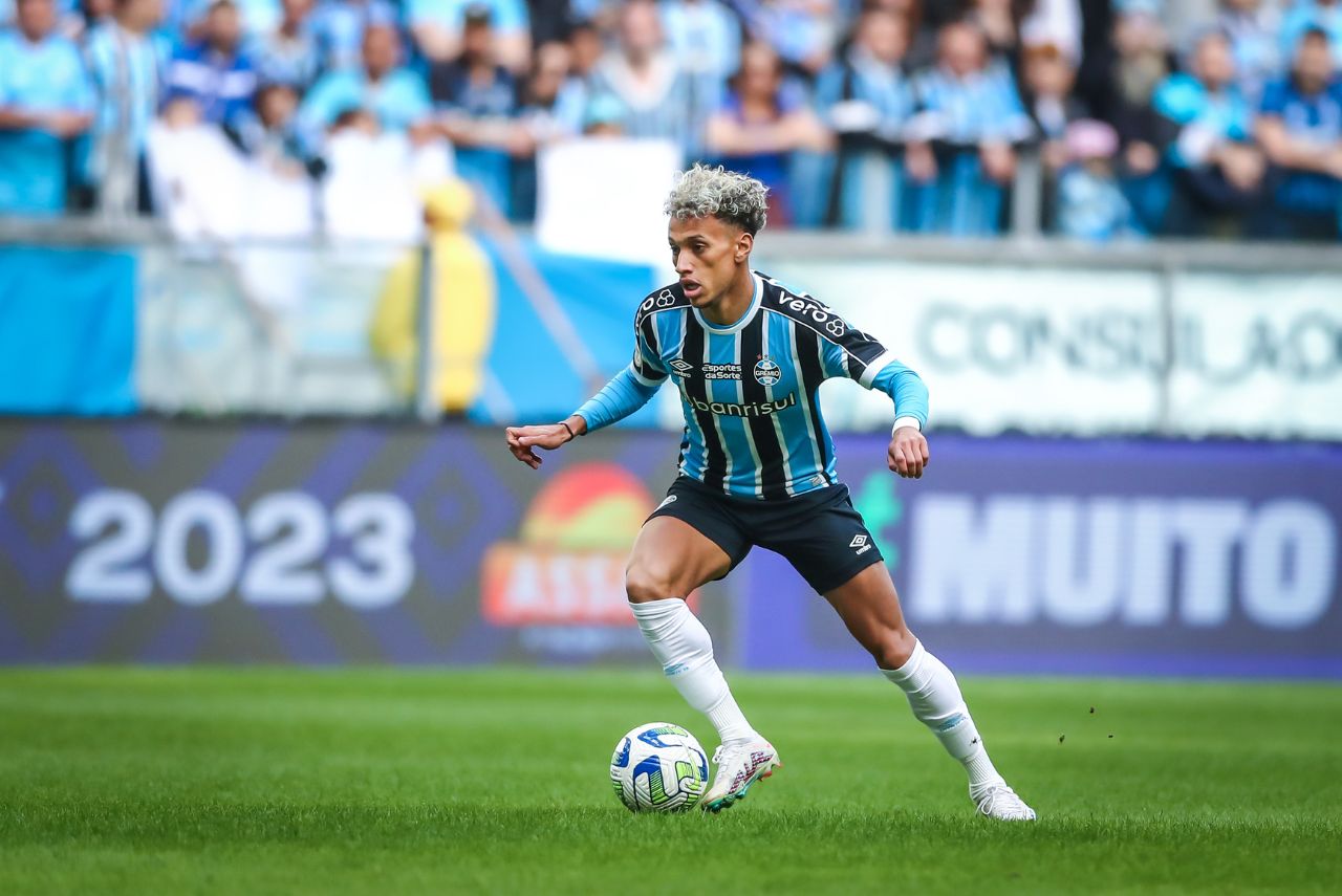 Bitello em atuação pelo Grêmio