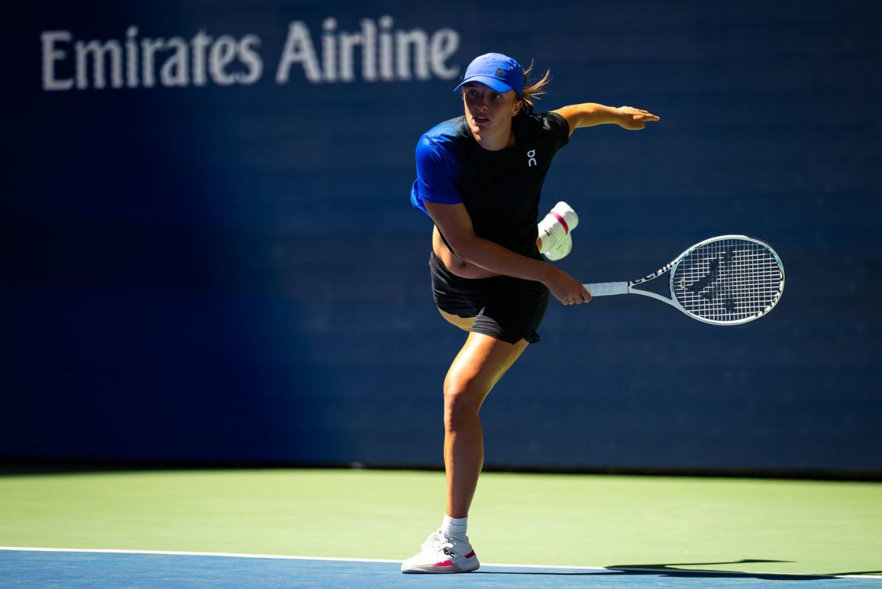 A tenista polonesa Iga Swiatek está no topo do ranking mundial (Foto: Iga Swiatek/Twitter)