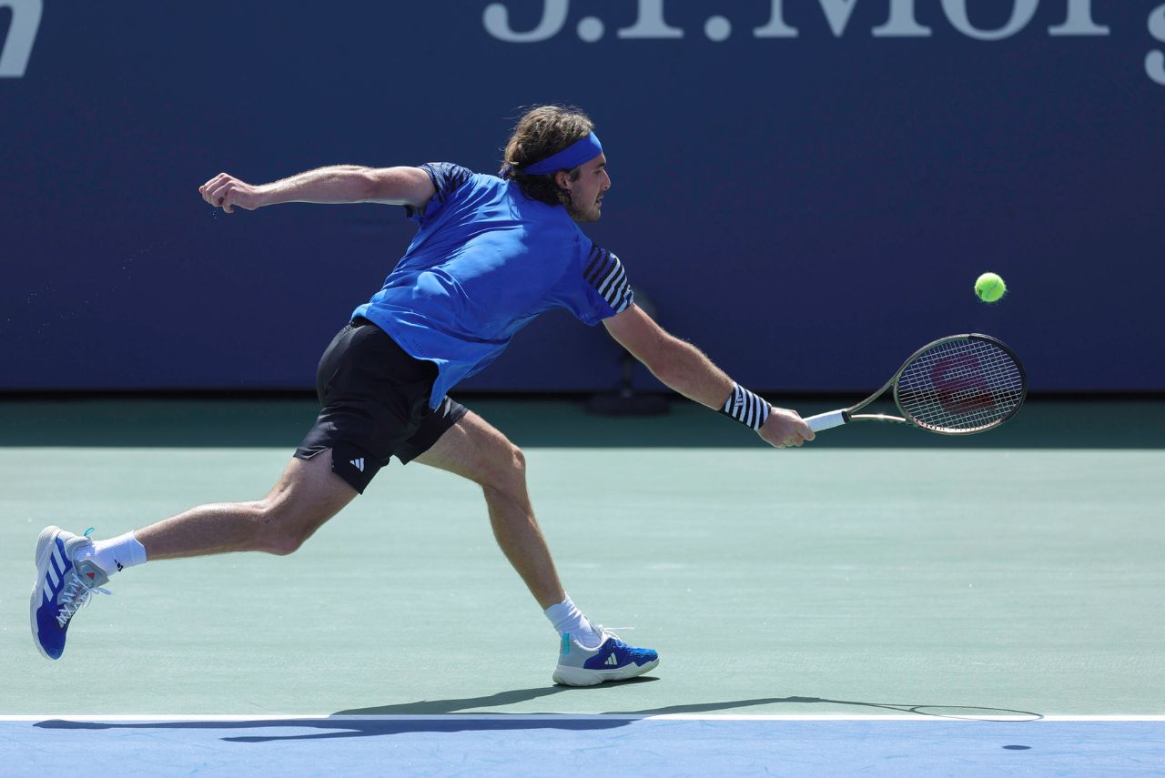 O grego Stefanos Tsitsipas, sétimo no ranking mundial, foi eliminado nesta quarta-feira (30) pelo jovem suíço Dominic Stricker na segunda rodada do Aberto dos Estados Unidos