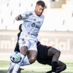 Marcos Leonardo fez o gol do empate para o Santos contra o Athletico-PR nos acréscimos (Foto: Santos FC/Twitter/Divulgação)