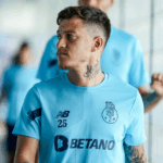 Otávio deve assinar com o Al-Nassr nesta segunda-feira (Foto: Porto/Divulgação)