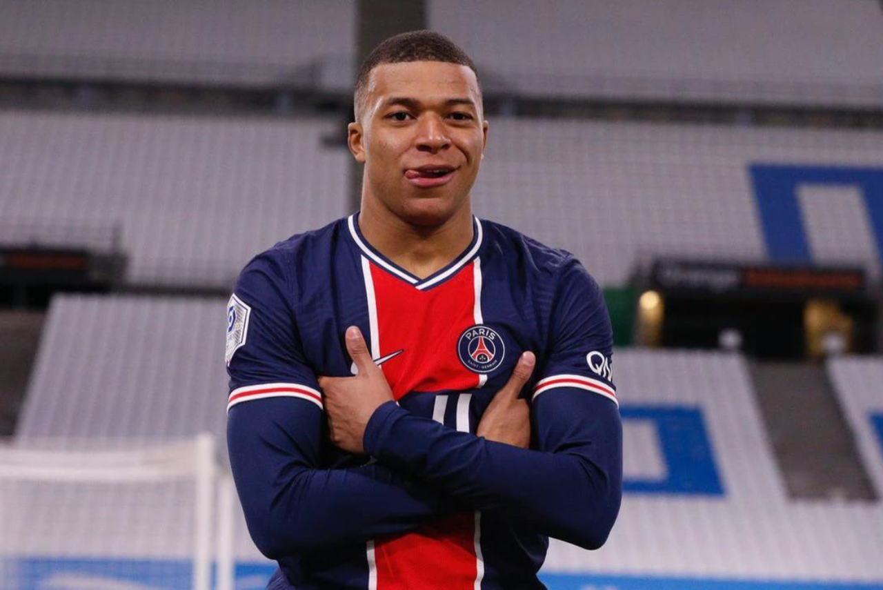 Mbappé segue isolado no PSG após pré-temporada