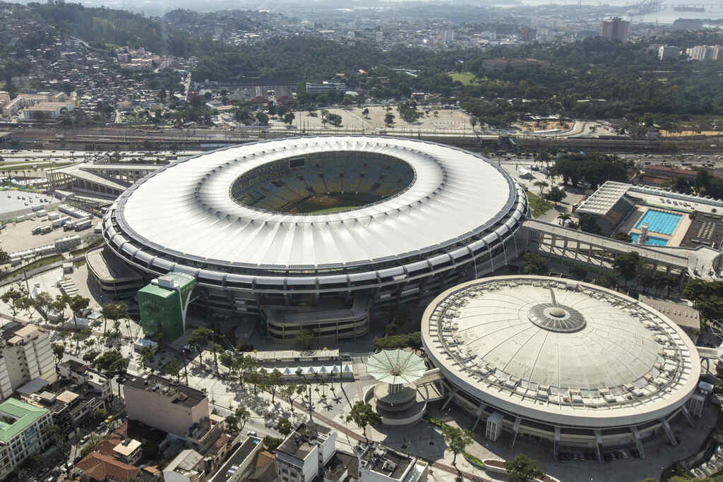 Visão aérea do Estadio Maracanã e Maracanãzinho