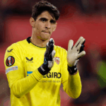 Bono assinou contrato com o Al-Hilal até 2026 (Foto: Sevilla/Divulgação)