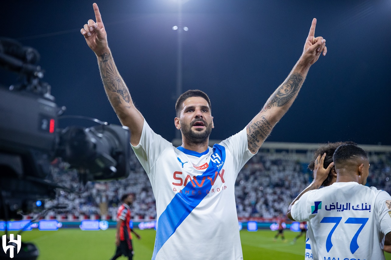 O sérvio Mitrovic, estreante do dia, marcou um dos gols do Al-Hilal