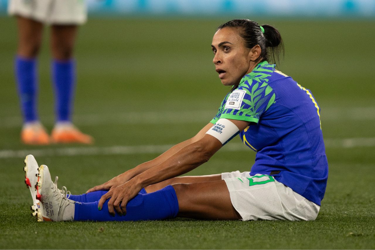 Marta no gramado durante partida entre Brasil e Jamaica na Copa do Mundo Feminina