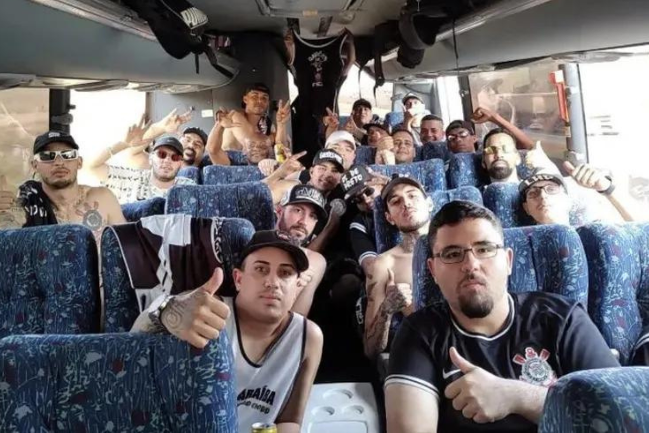 Corinthians vai prestar homenagem às vítimas de acidente no último domingo (Foto: Twitter/Reprodução)