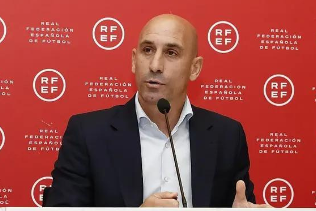 Presidente da RFEF Luis Rubiales em entrevista coletiva