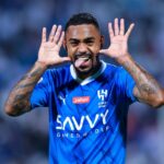 Malcom comemora gol pelo Al-Hilal