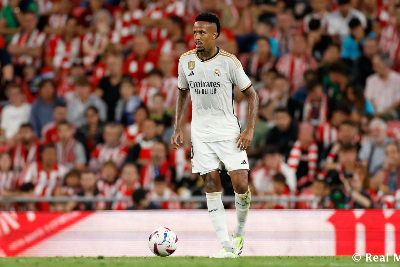 Militão durante jogo entre Real Madrid e Athletic