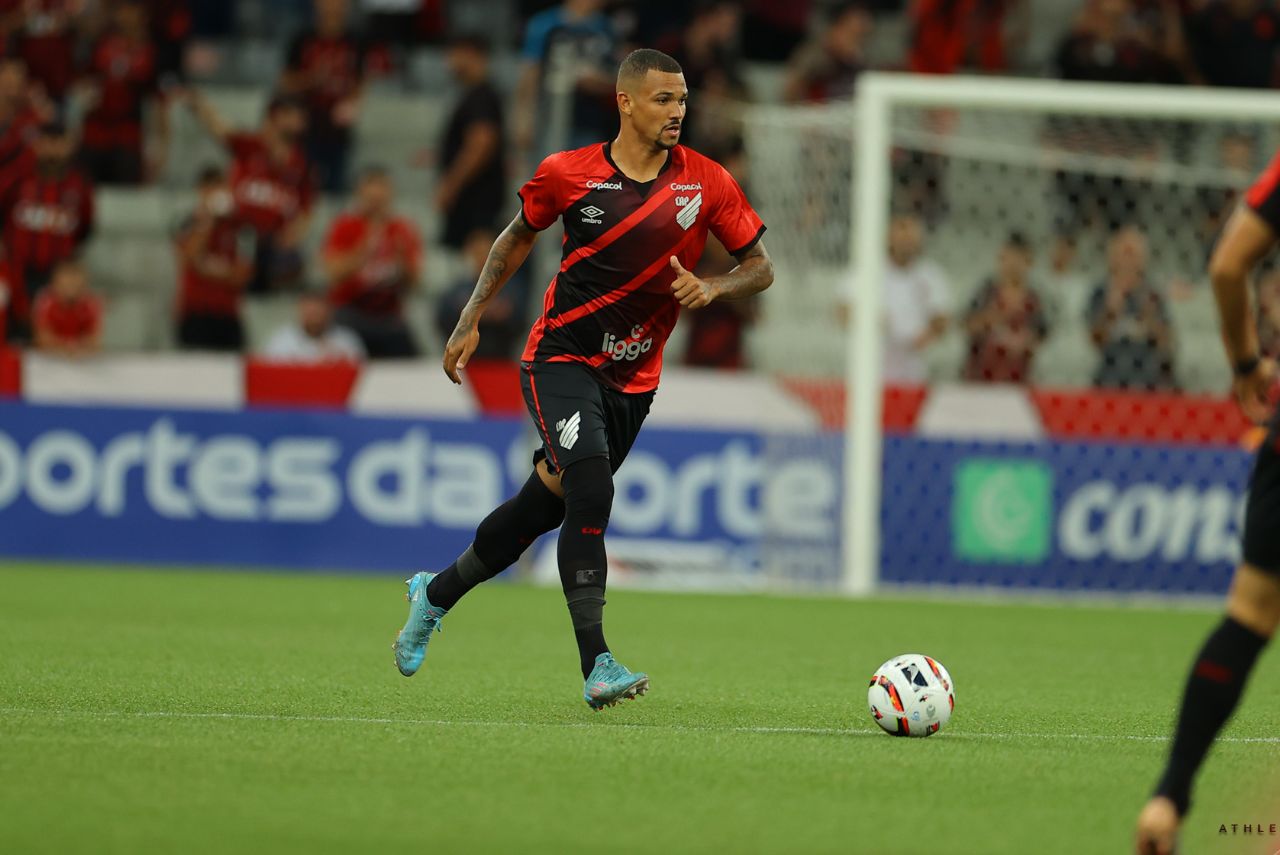 Zé Ivaldo pelo Athletico