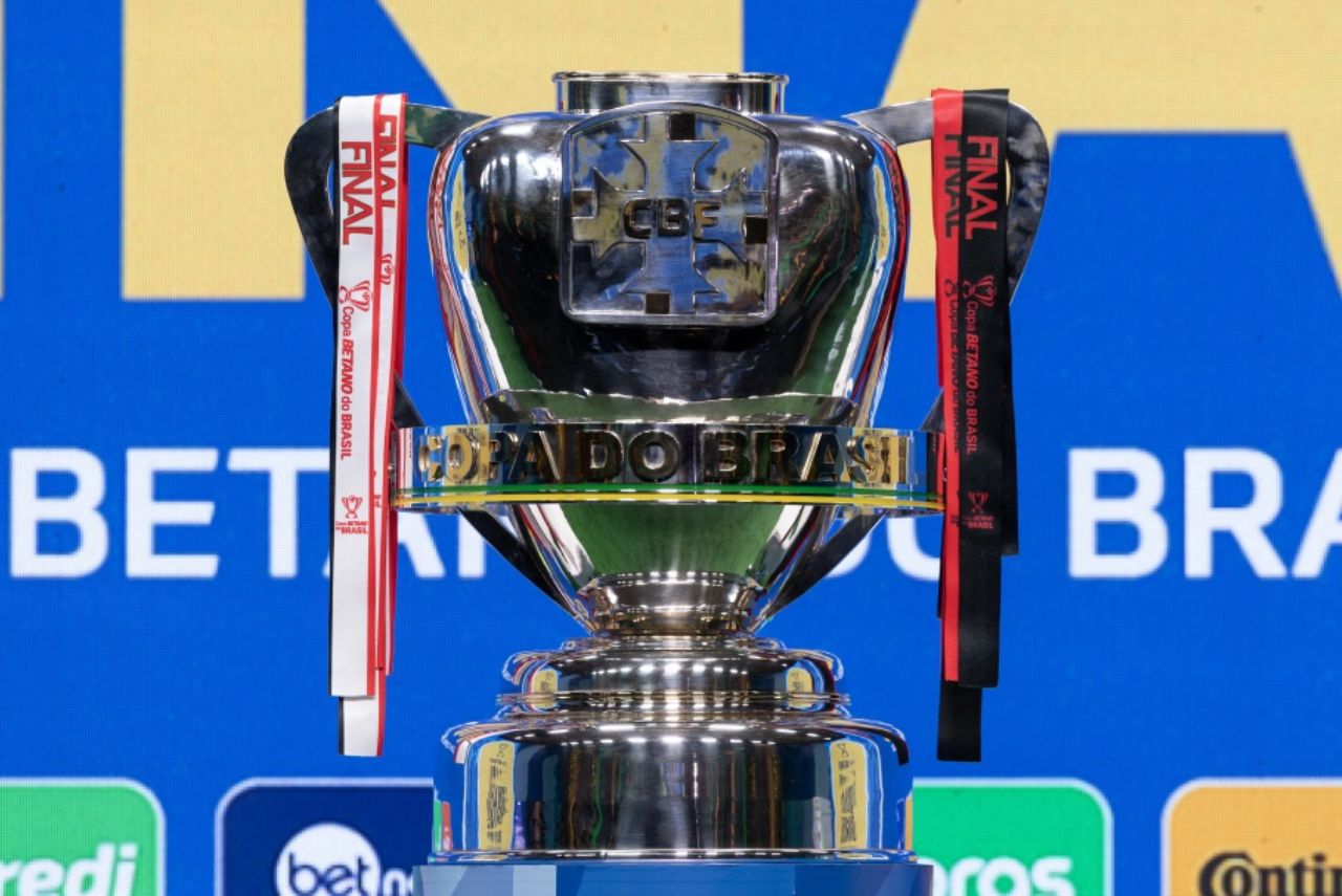 Taça de campeão da Copa do Brasil