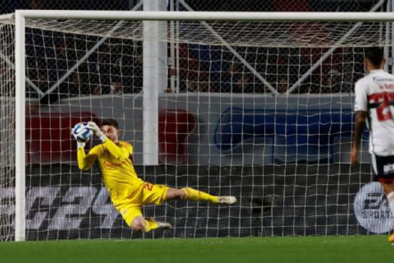 São Paulo precisa vencer por dois gols de diferença no jogo de volta