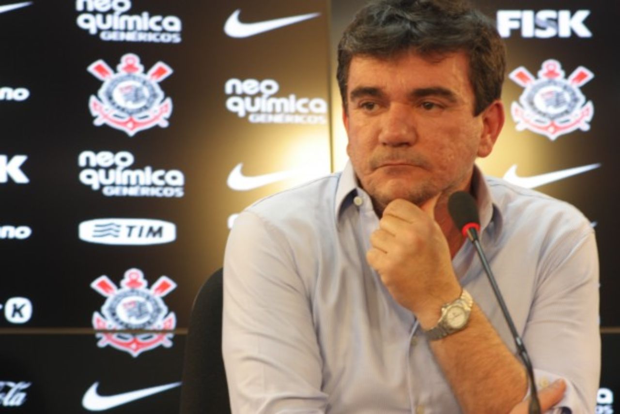 Ex-presidente do Corinthians Andrés Sanchez critica SAF do Botafogo
