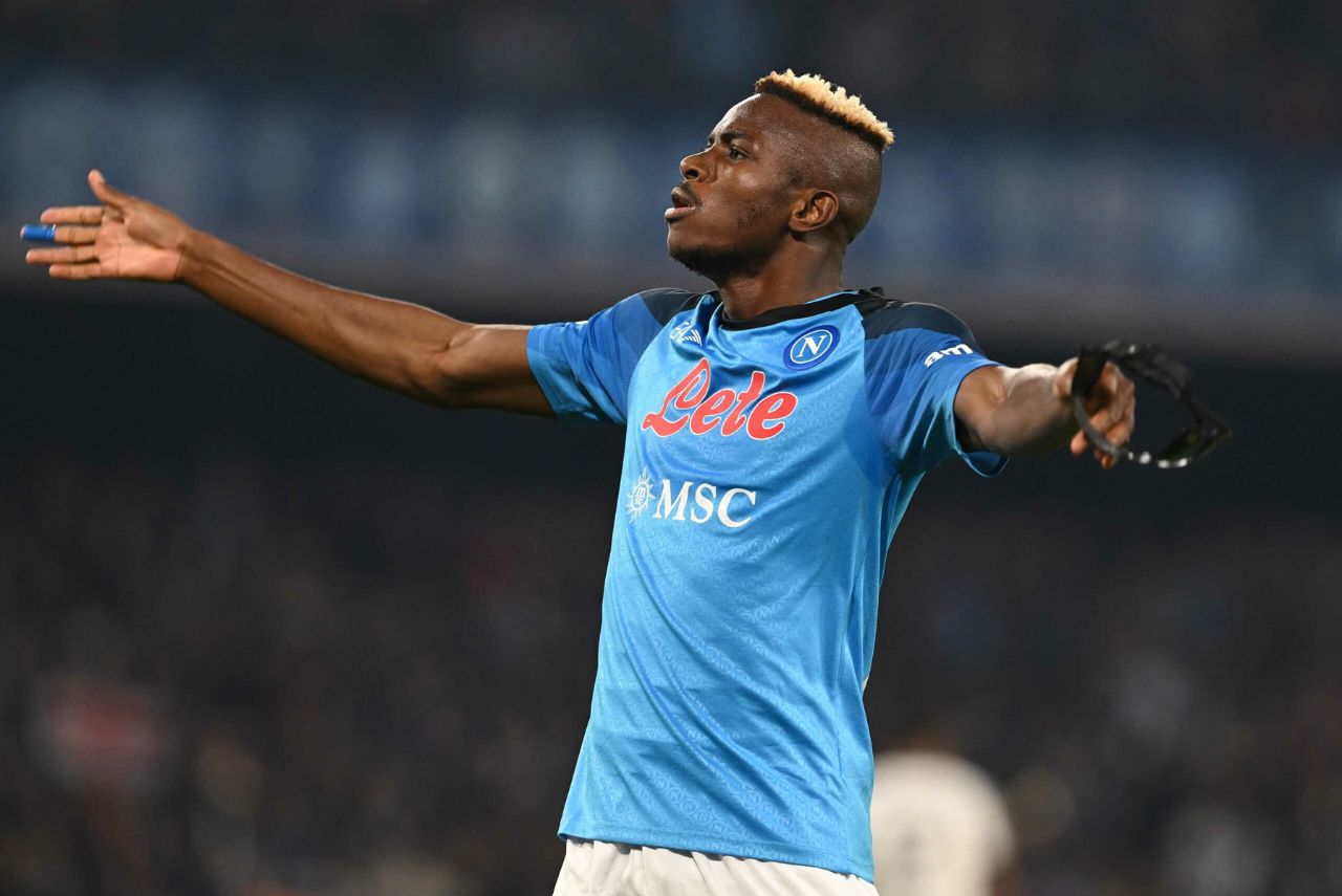 Vídeo zombando Victor Osimhen foi publicado nas redes do Napoli (Foto: SSC Napoli/Divulgação)