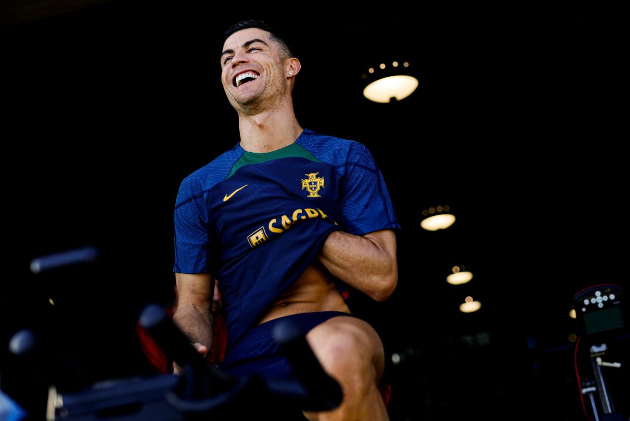 Cristiano Ronaldo em treino da seleção portuguesa