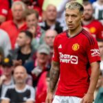 Lisandro Martínez em campo pelos Red Devils