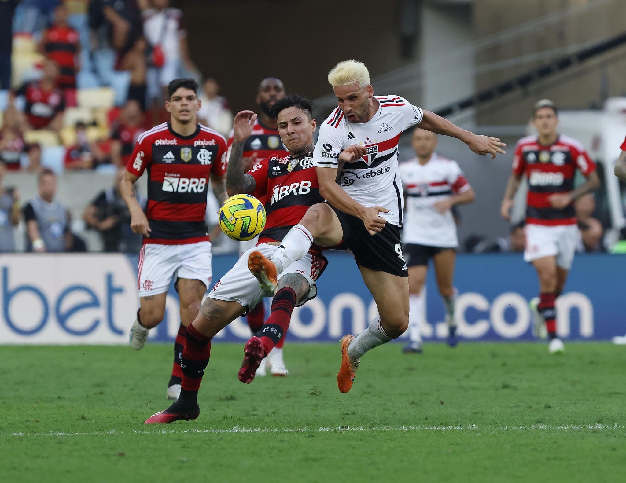 Onde assistir ao vivo São Paulo x Flamengo