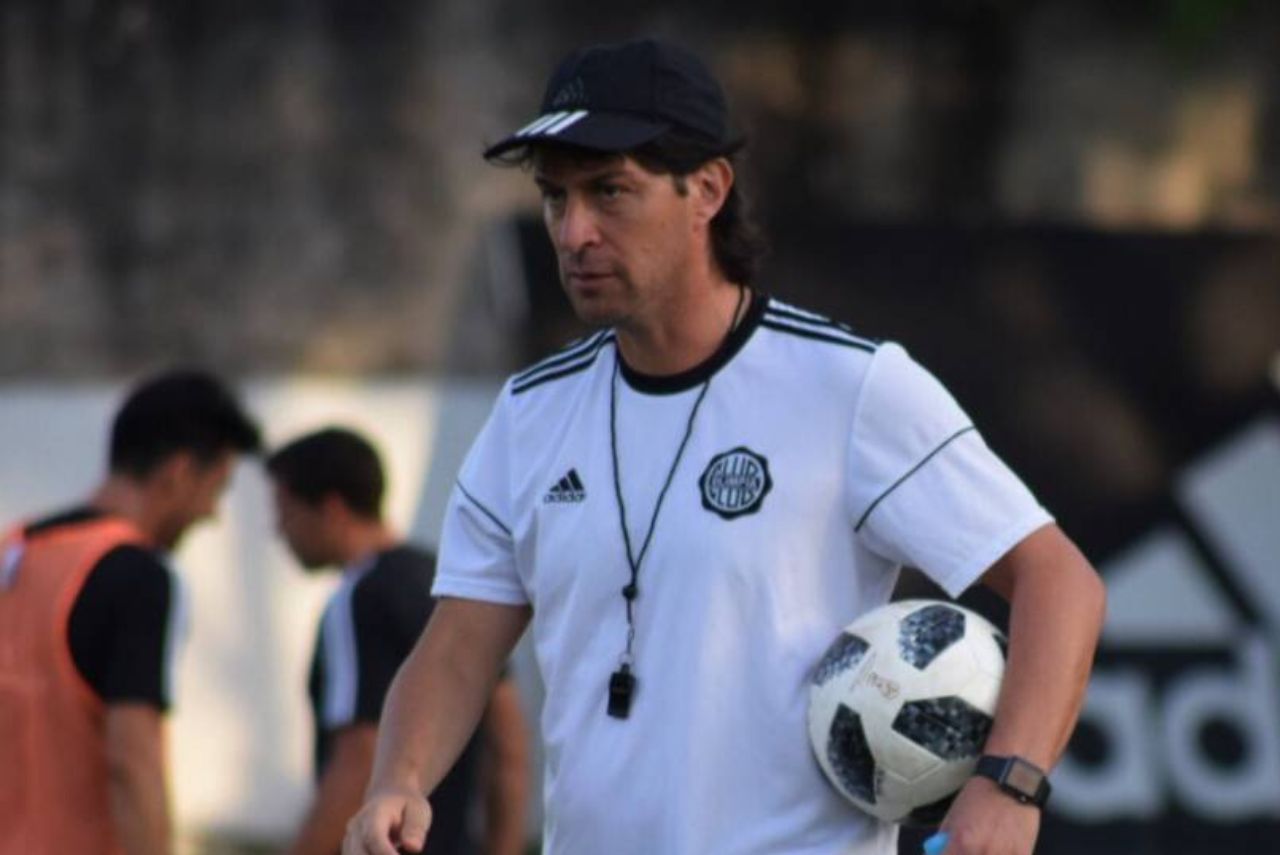 Daniel Garnero, que estava no Libertad, vai assumir a Seleção Paraguaia (Foto: Club Olimpia/Divulgação)