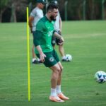 Sander em treinamento pelo Goiás